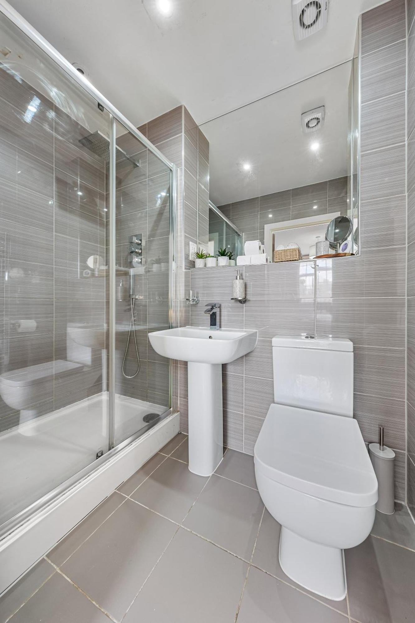 ロンドンModern Flat In Stockwell, 10 Mins From Oxford Circusアパートメント エクステリア 写真